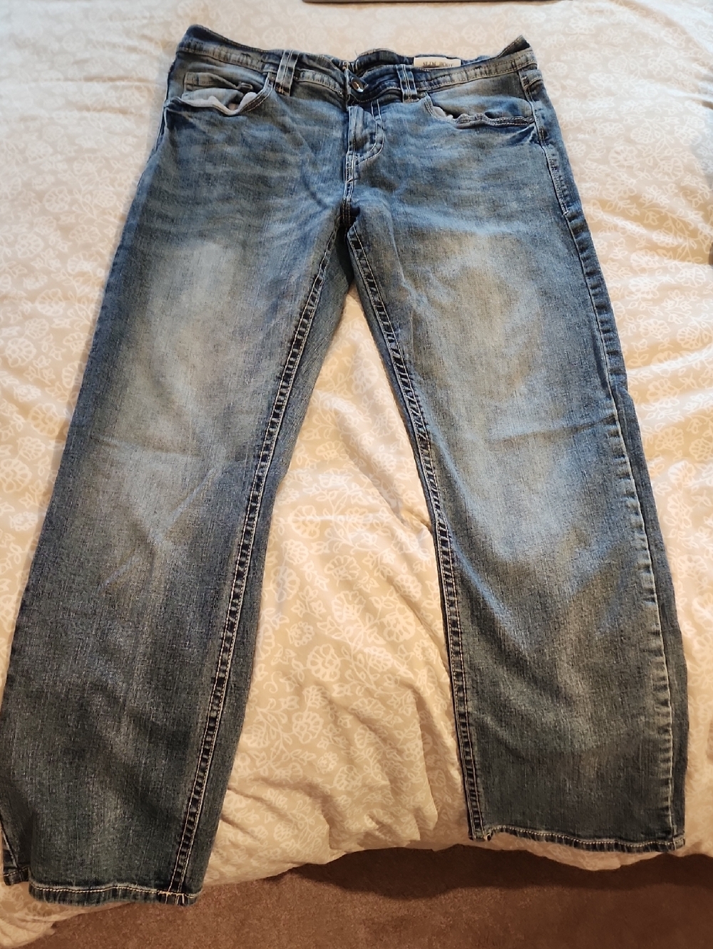 Axel Classic Men's Blue Jeans - Comfortable Everyday Denim 34 X 32